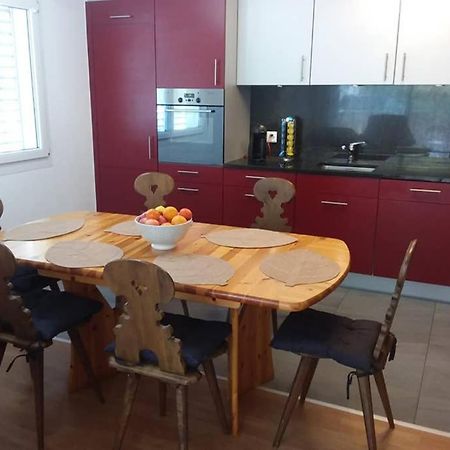 Ferienwohnung "Andre Und Mariana" In Taesch, Wallis, Schweiz Exterior foto